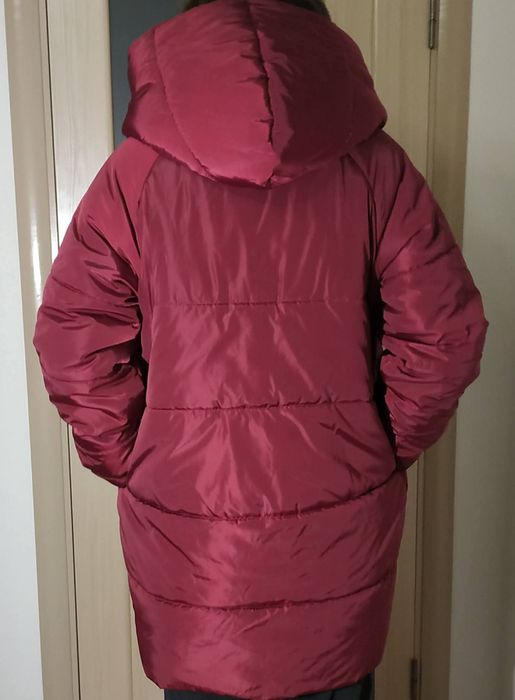 Продам куртку жіночу зимову . Розмір 54-56 . Ціна 550гр.