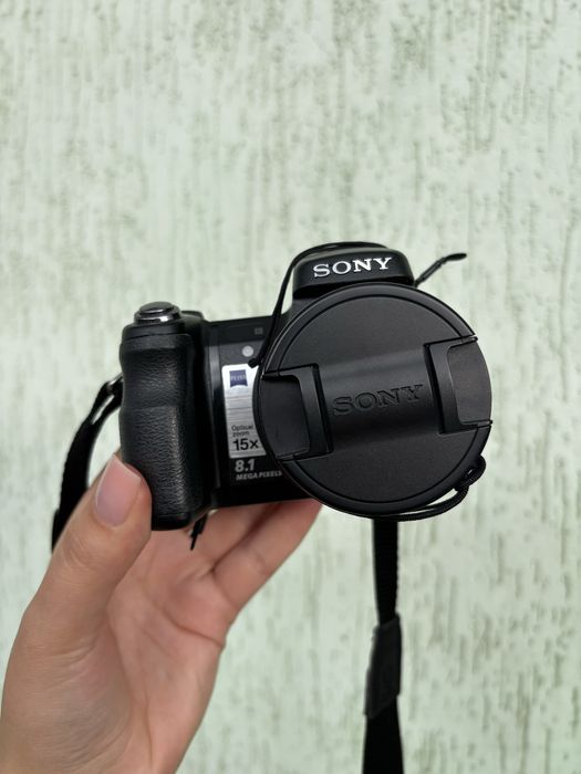 Цифровий фотоапарат Sony Cyber-shot DSC-H7