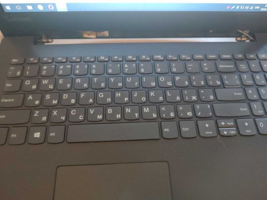 Ноутбук Lenovo IdeaPad 15.6" (AMD E2-9000 / 4GB / HDD) под ремонт / запчасти