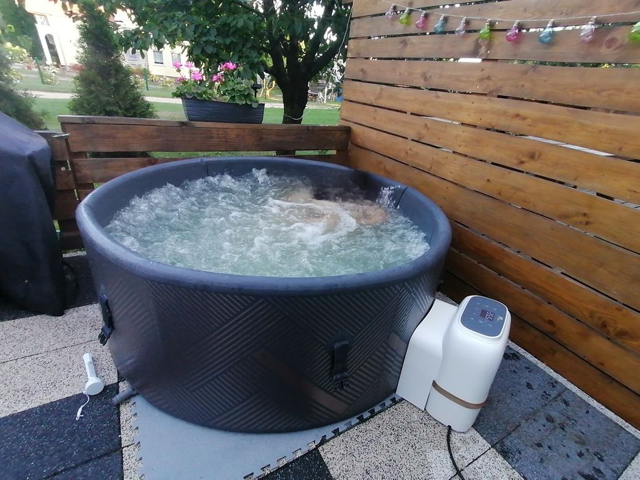 Sprzedam JACUZZI dmuchane