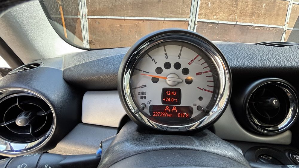 Mini Cooper D 1.6 110cv- conduçao Go Kart