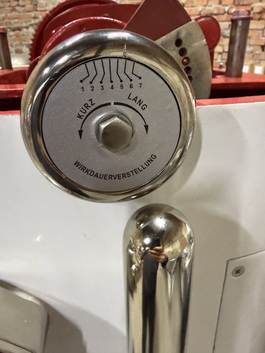 Дільник округлювач для булочок. Делитель округлитель Fortuna 3 automat