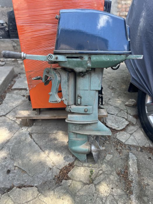 Моторний човен алюмінієвий