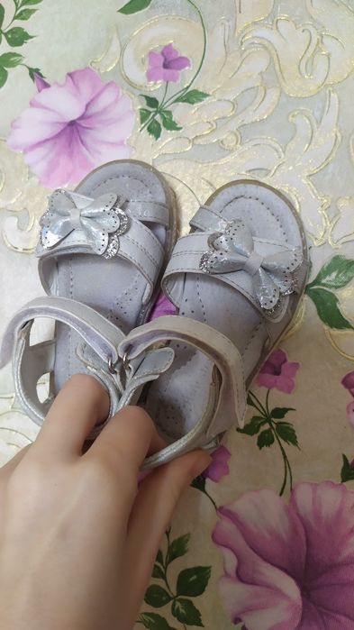 Босоніжки дитячі