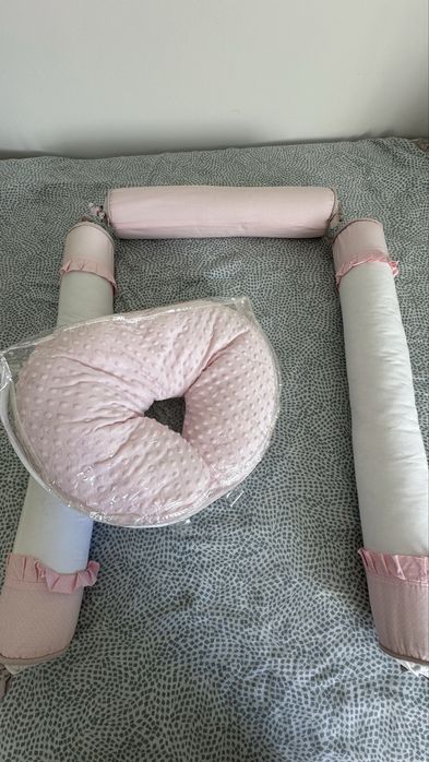 Vendo kit berco com almofada de amamentar