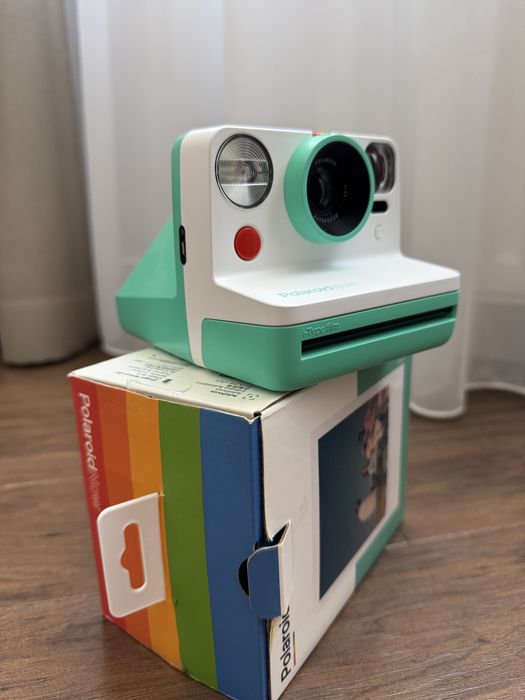 Камера Polaroid Now Mint