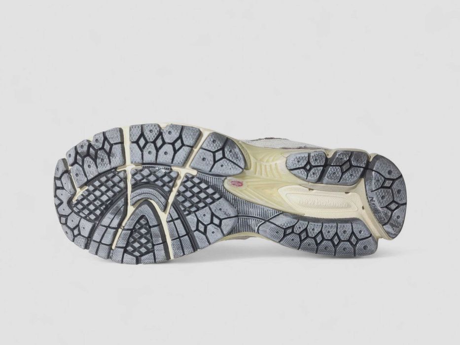 Оригінал Кросівки New Balance 2002R 43 Розмір Protection Pack