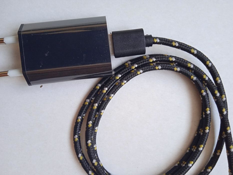 СамсунгА 10s. стан супер,великий,гучний.