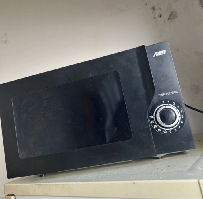 microondas com 1 ano de uso