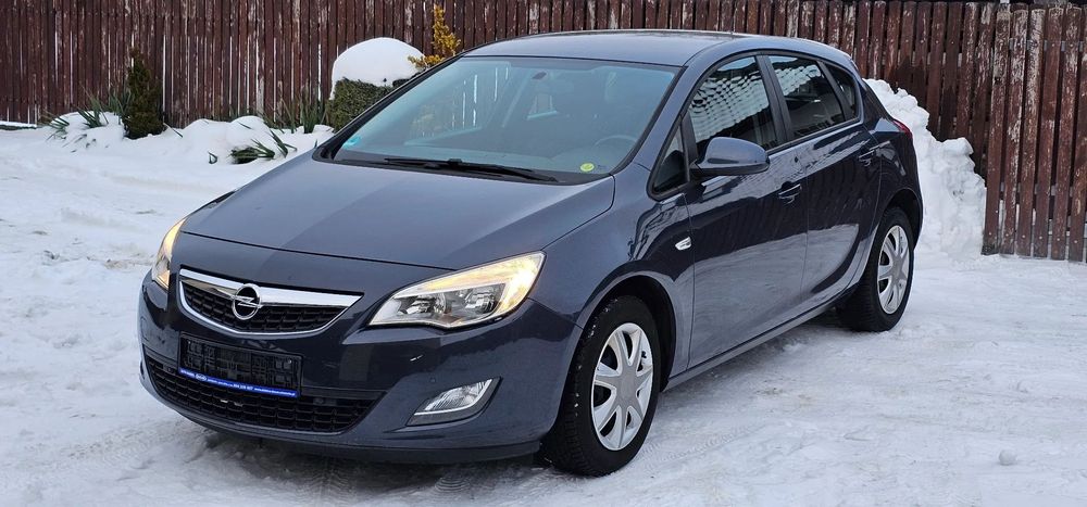 Opel Astra 1.6 benzyna sprowadzony opłacony 165 tyś km