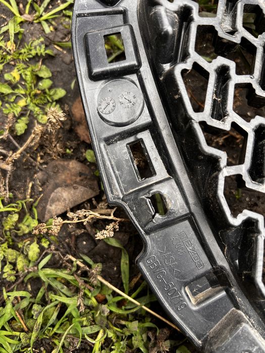 Решетка радиатора мазда 6, gj