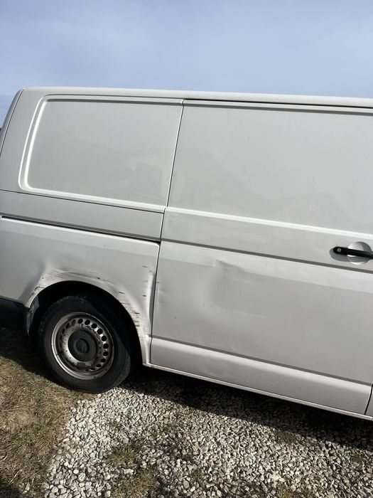 Auto dostawcze Volkswagen T5