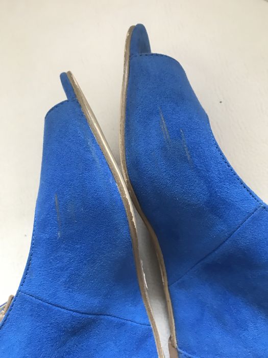 Kobaltowe buty na koturnie Mohito r. 37/23,5