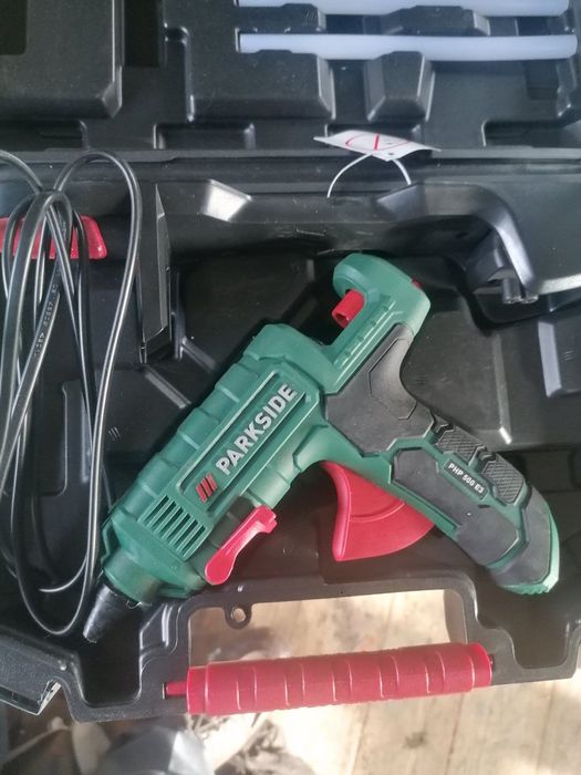 Товар с Германии клеевый пистолет PARKSIDE в кейсе