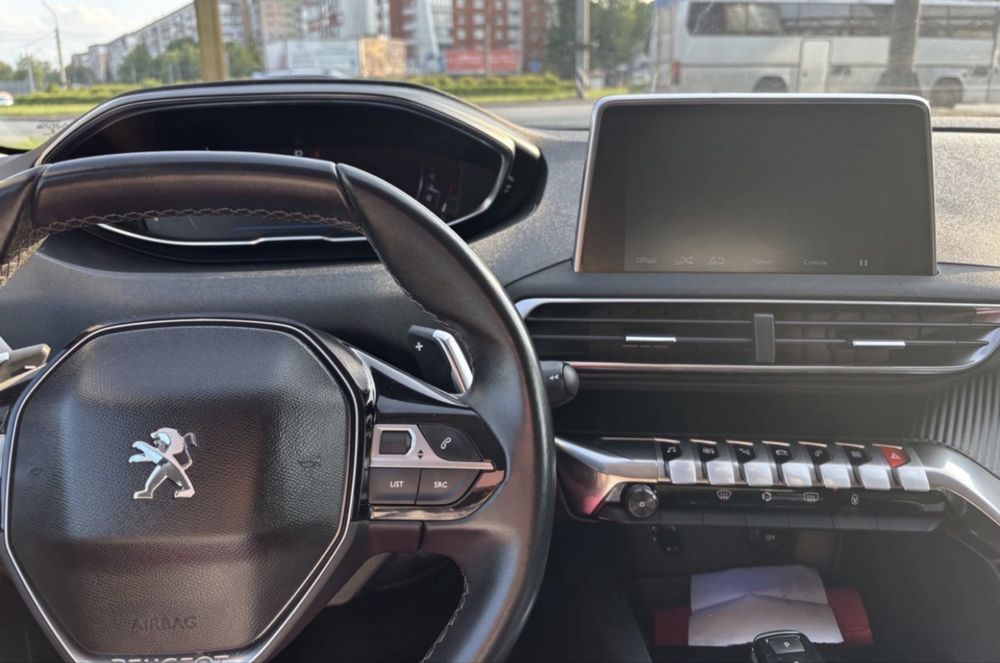 Продам пежо 3008