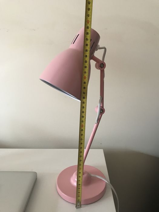 Candeeiro de mesa secretaria cor-de-rosa pastel El corte ingles