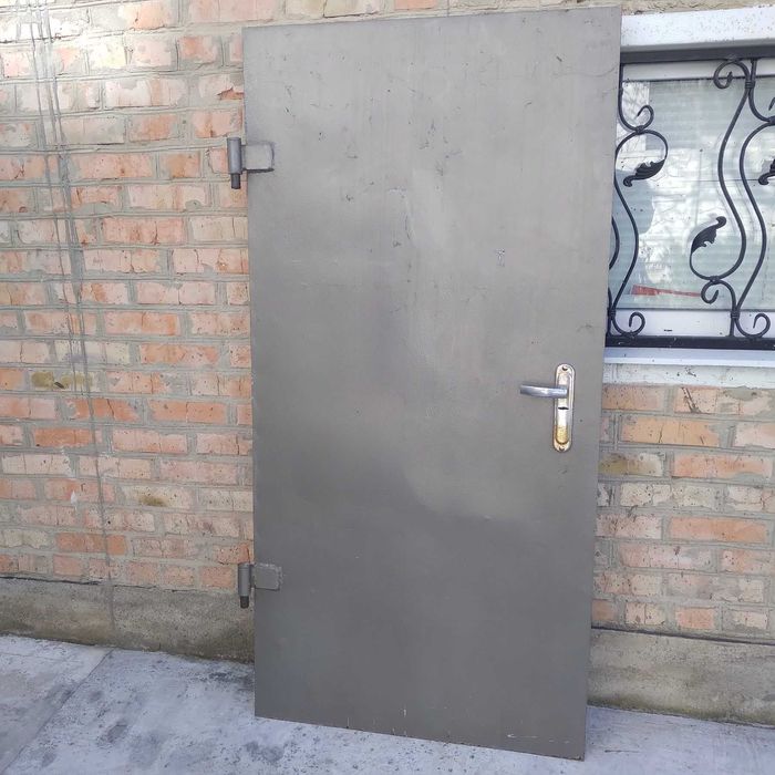 Металеві двері броньовані