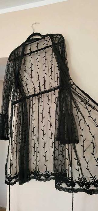 Narzutka plażowa, koronkowy szlafrok, efektowna narzutka