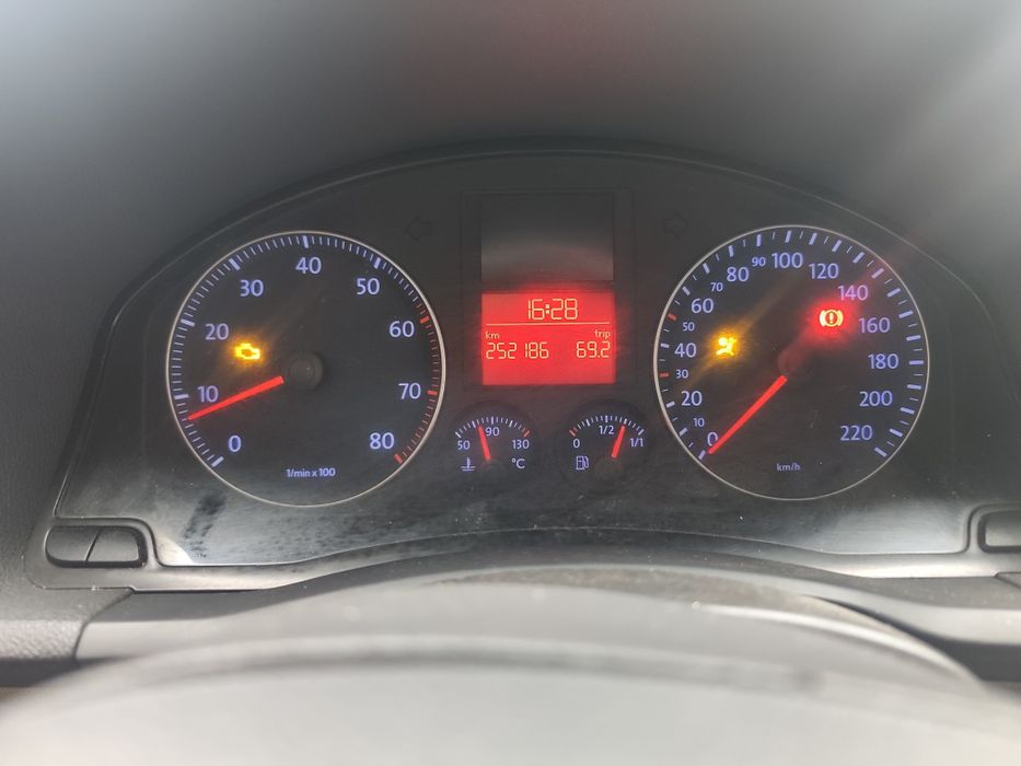 Продам Volkswagen golf 5