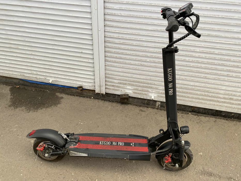 Электросамокат Kugoo M4 Pro.
