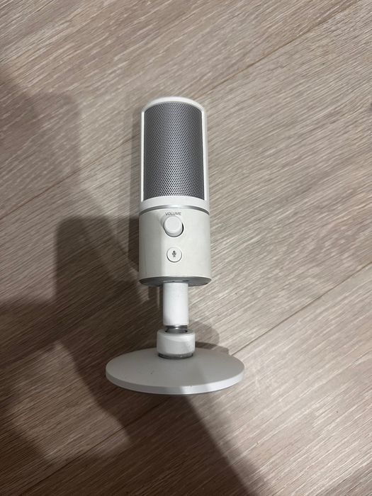 Мікрофон Razer Seiren X (mercury edition)