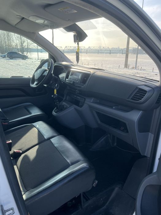 Продам Пежо эксперт