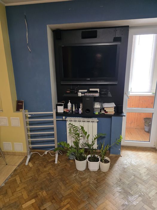 Продаж двокімнатної квартири, пр-т Леоніда Каденюка 9