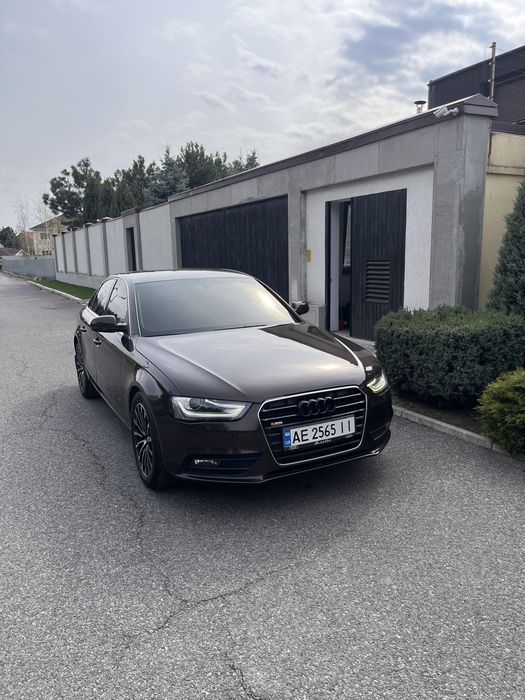 Продам Aubi a4b8