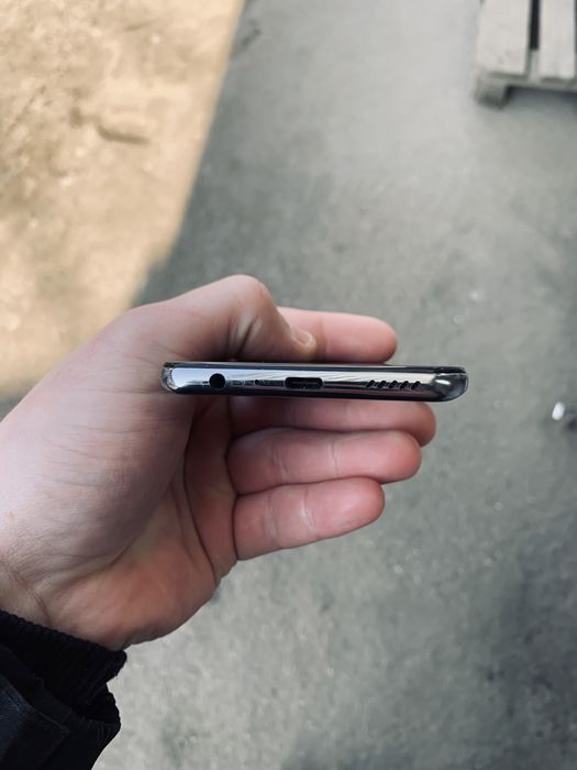 Продам one plus nord CE 2 8+5/128