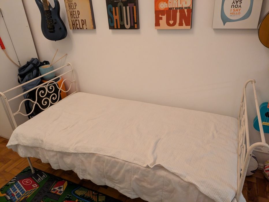 Cama de ferro solteiro com colchão