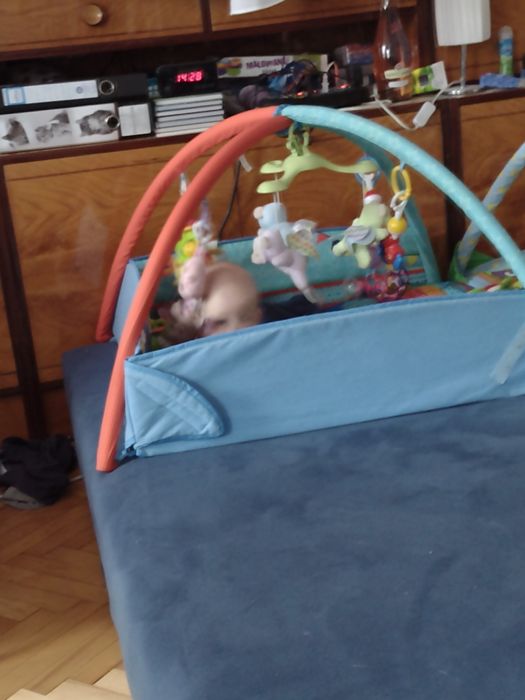 Sun baby mata edukacyjna cyrk