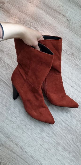 Botki na obcasie primark 38