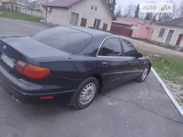 Мазда кседокс 9  1997