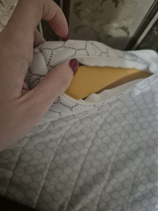 Срочно продам топер 1600*2000 Emerald .