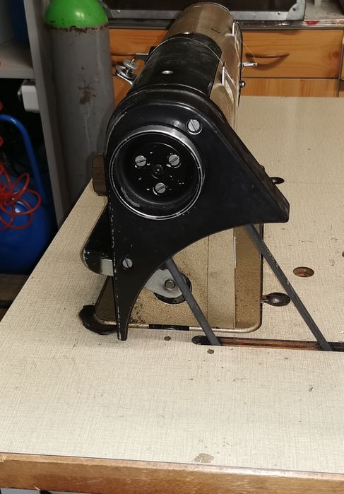 Maszyna do szycia Textima stebnówką