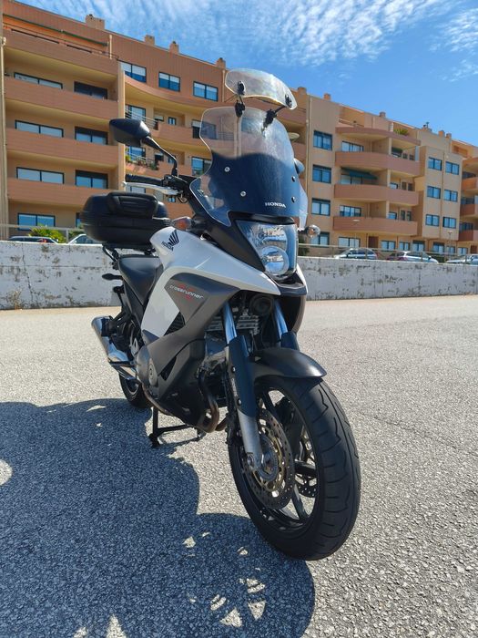Honda vfr800X crossrunner