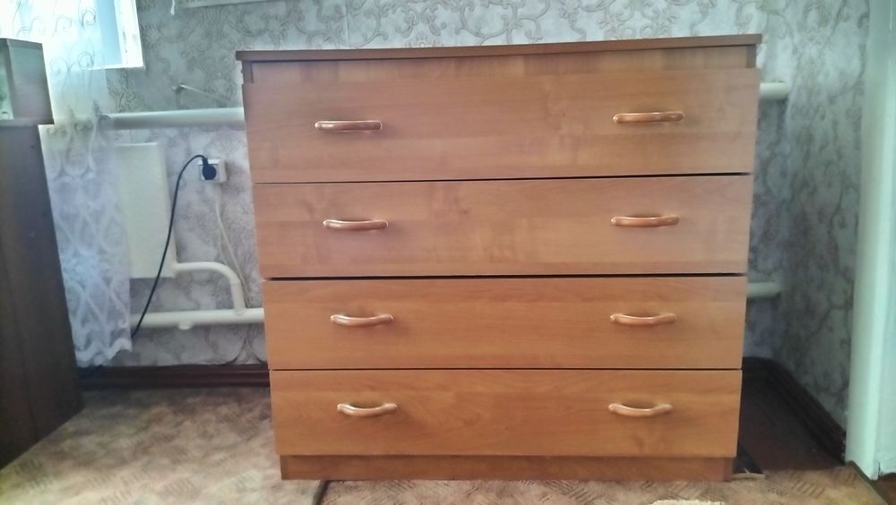 Продам комод  90см на 47 см