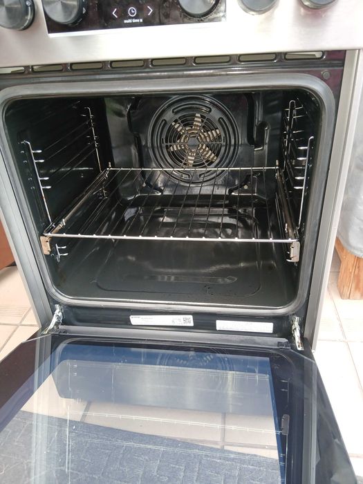 Kuchenka gazowo elektryczna