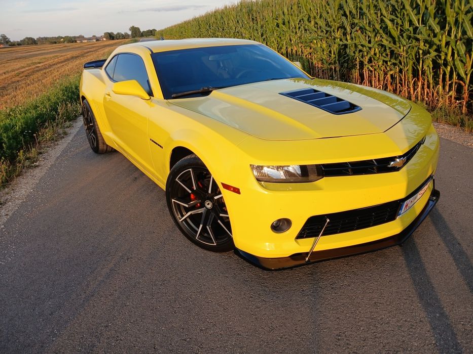Chevrolet Camaro BUMBLEBEE