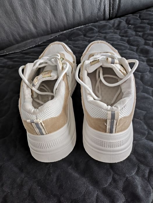 Buty damskie snakersy