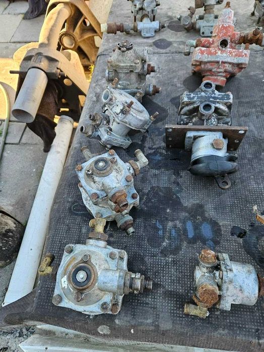 Тормозной кран, главный, пневмо кран Маз, Краз, Камаз, Зил