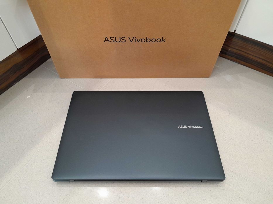 Asus 18.4" | Ryzen 7 260 | 32GB DDR5 | 1TB SSD | Radeon 780M | Laptop