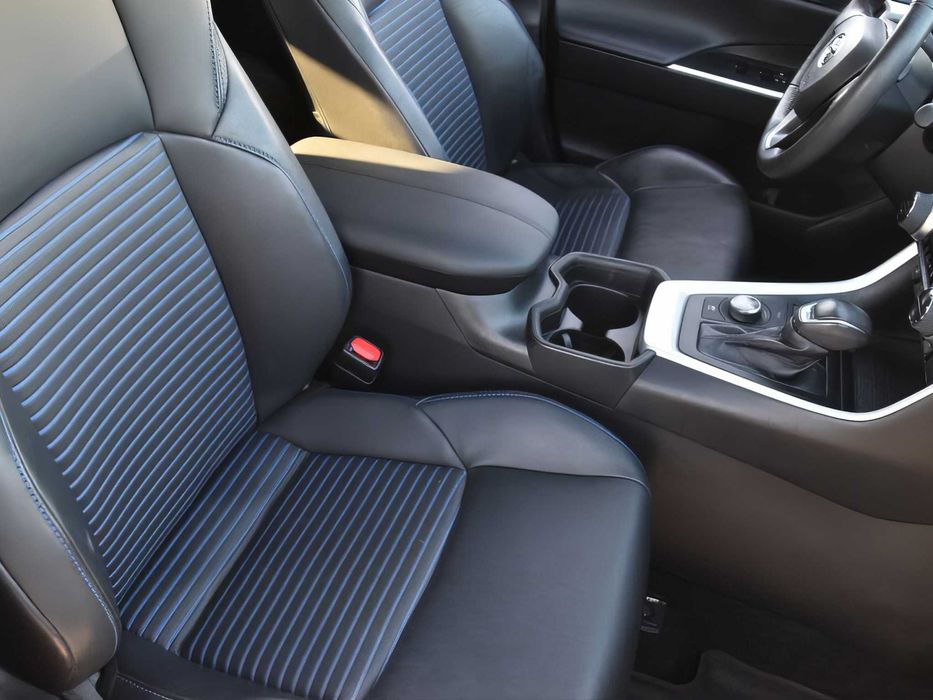 Toyota RAV4 XSE      2021