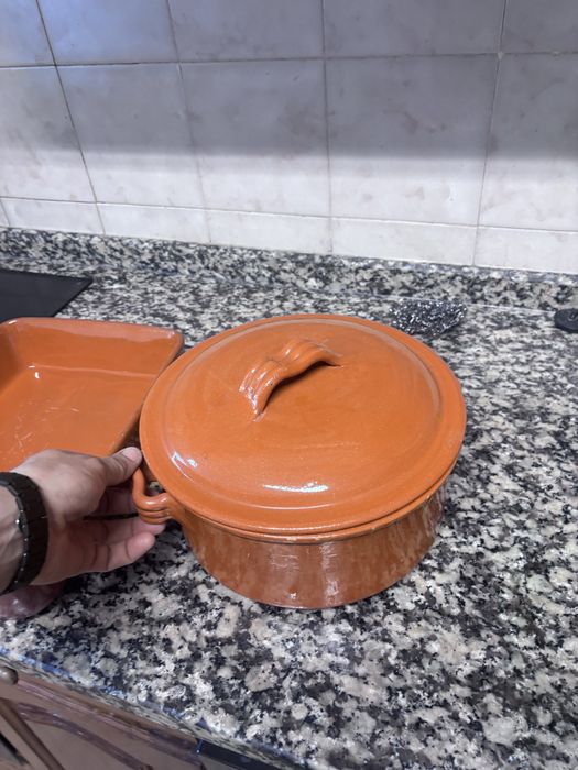 Forma e panela de Barro