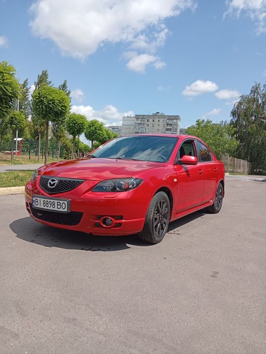 Mazda 3 машина огонь