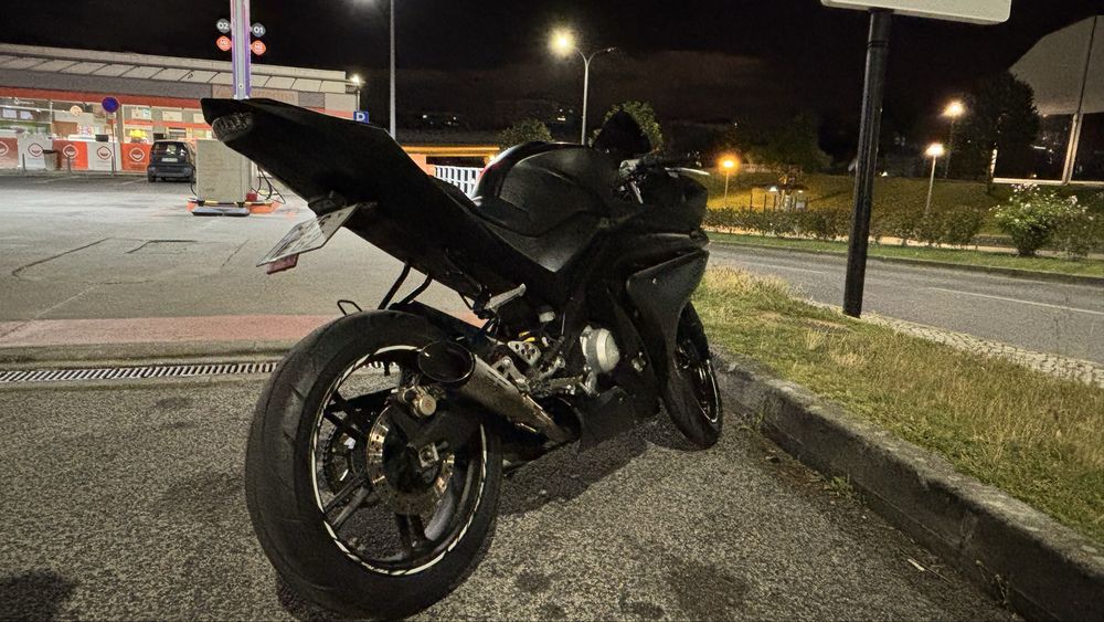 Mota Yamaha YZF R 125