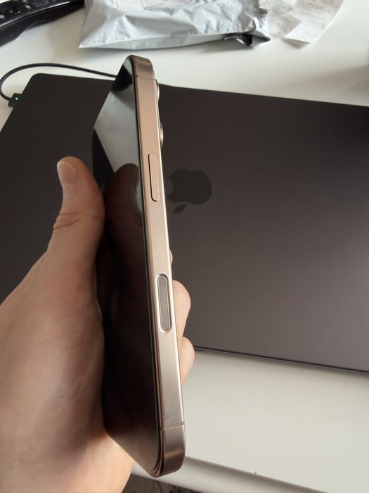 iPhone 16 Pro 256 Gb Desert Titanum