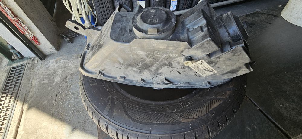 Optica esquerda CITROËN C4 CACTUS 1.6 HDi 90
