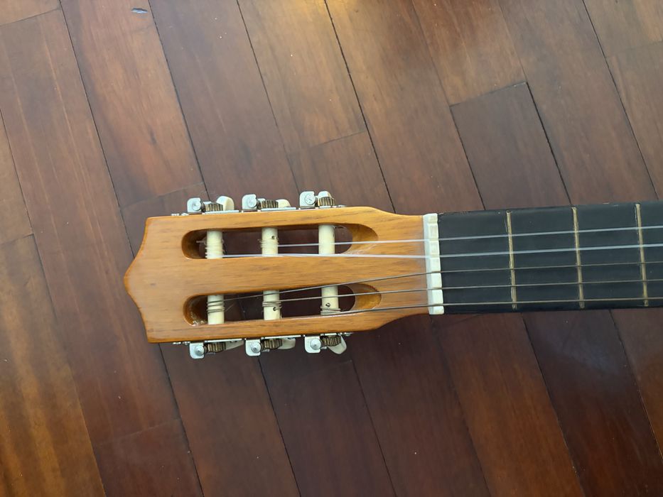 Guitarra classica Starfire