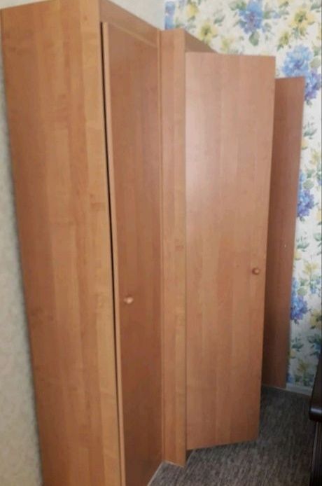 Закритий шкаф для одежі. ДСП Польша. Стан ідеальний! Самовивіз